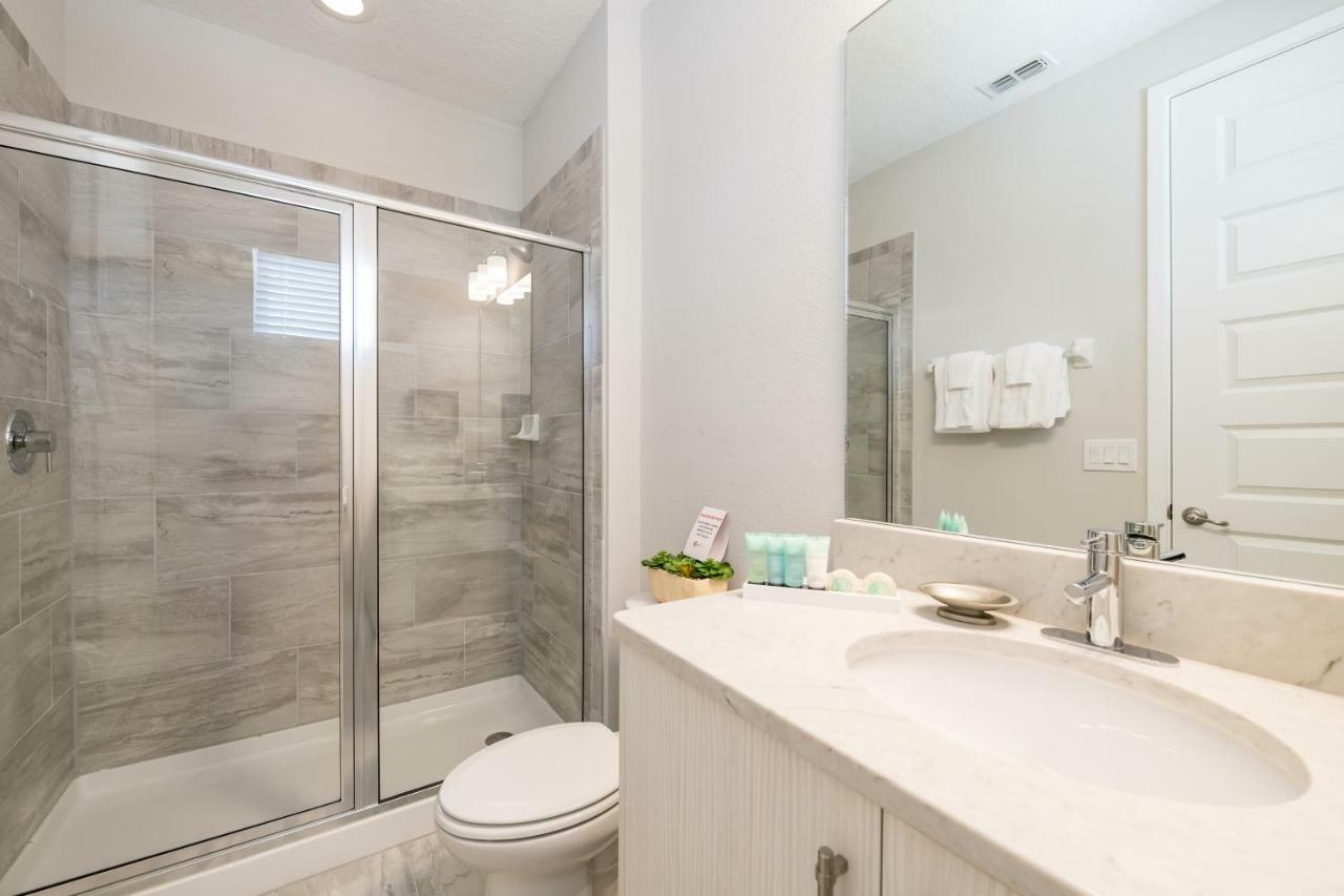 Beautiful Home Near Disney By Rentyl With Private Pool, Themed Rooms, Pool Table & Resort Amenities - 140B オーランド エクステリア 写真