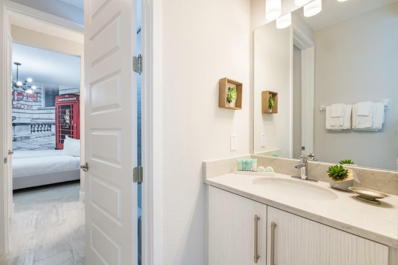 Beautiful Home Near Disney By Rentyl With Private Pool, Themed Rooms, Pool Table & Resort Amenities - 140B オーランド エクステリア 写真