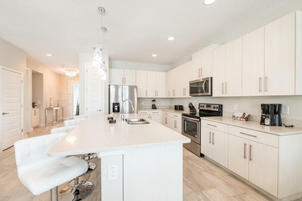 Beautiful Home Near Disney By Rentyl With Private Pool, Themed Rooms, Pool Table & Resort Amenities - 140B オーランド エクステリア 写真