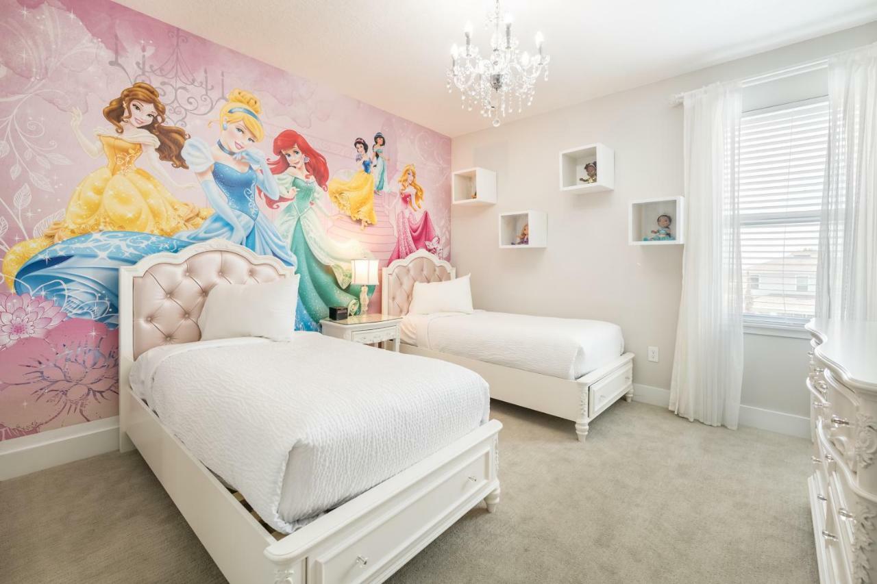 Beautiful Home Near Disney By Rentyl With Private Pool, Themed Rooms, Pool Table & Resort Amenities - 140B オーランド エクステリア 写真